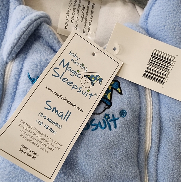 Baby Merlin's magic sleepsuit - Picture 3 of 8